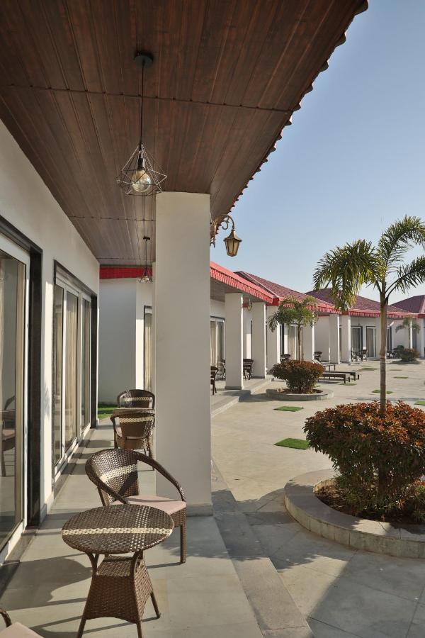 Mannat Resort Paota Prāgpura Exterior foto